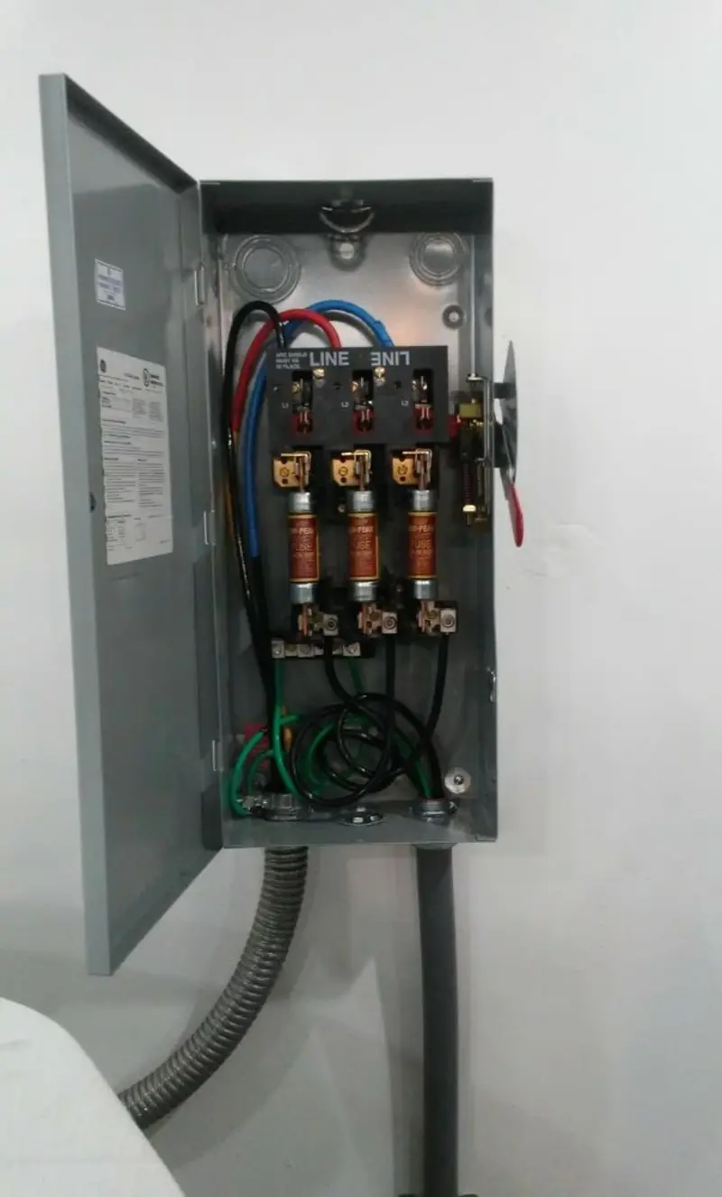 Three-phase disconnect switch installed for Electrical Wiring & Rewiring in Las Cruces